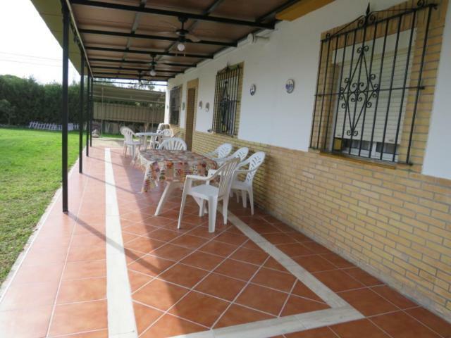 Chalet Aeropuerto Sevilla Extérieur photo